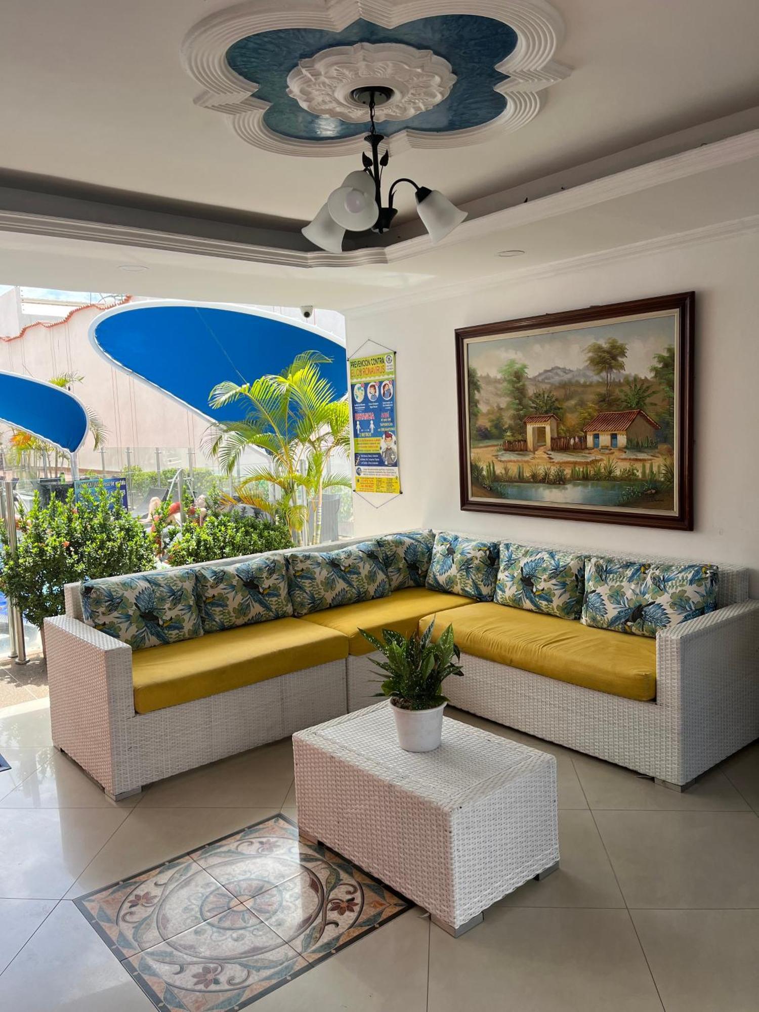 Hotel Zamba Girardot Eksteriør bilde