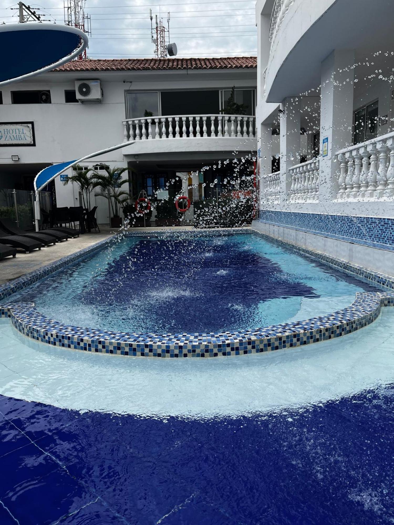 Hotel Zamba Girardot Eksteriør bilde