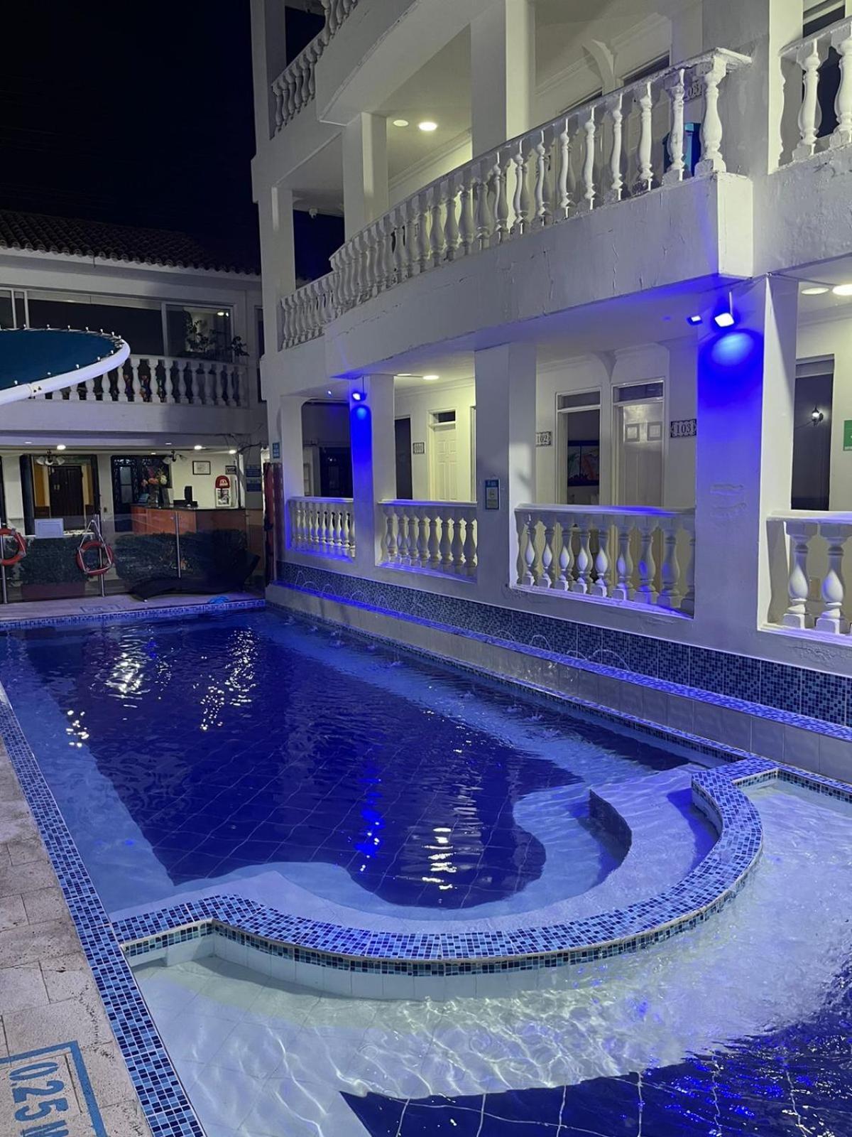 Hotel Zamba Girardot Eksteriør bilde