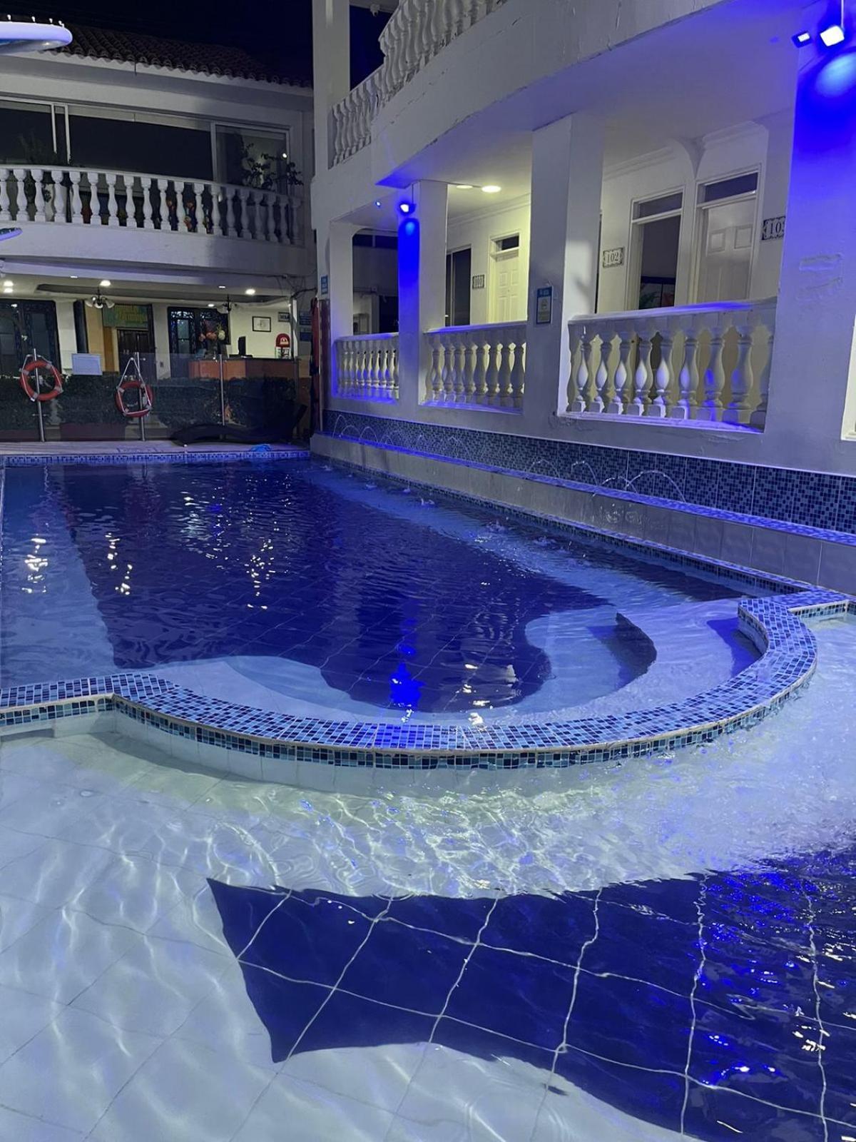 Hotel Zamba Girardot Eksteriør bilde